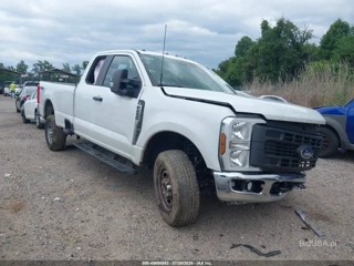 FORD FORD F-250 XL
