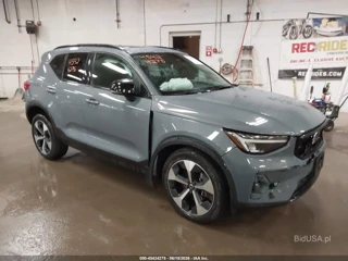 VOLVO VOLVO XC40 B5 PLUS DARK THEME