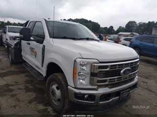 FORD FORD F-350 CHASSIS XL