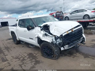 TOYOTA TOYOTA TUNDRA SR5