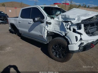GMC SIERRA 1500 4WD  SHORT BOX AT4