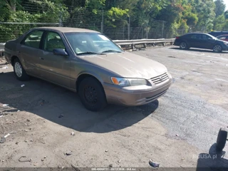 TOYOTA TOYOTA CAMRY LE
