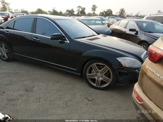MERCEDES-BENZ MERCEDES-BENZ S 550 4MATIC