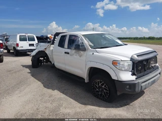 TOYOTA TOYOTA TUNDRA SR 5.7L V8