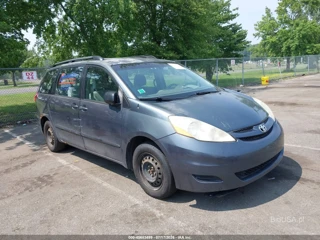 TOYOTA TOYOTA SIENNA CE