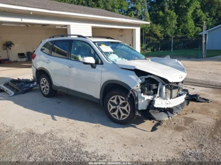 SUBARU SUBARU FORESTER PREMIUM