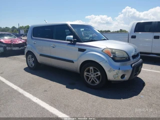 KIA KIA SOUL +