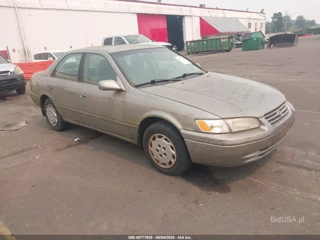 TOYOTA TOYOTA CAMRY LE