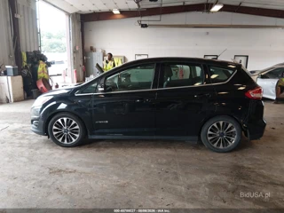 FORD FORD C-MAX HYBRID TITANIUM