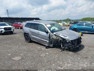 JEEP JEEP GRAND CHEROKEE LAREDO X 4X4