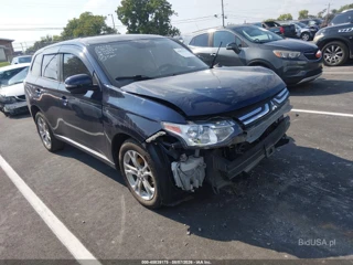MITSUBISHI MITSUBISHI OUTLANDER SE