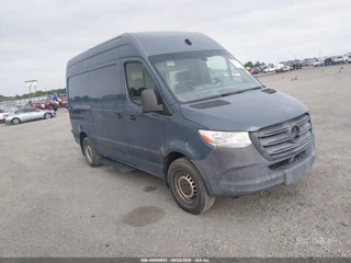 MERCEDES-BENZ MERCEDES-BENZ SPRINTER 2500 STANDARD ROOF V6