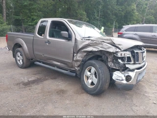 NISSAN NISSAN FRONTIER LE