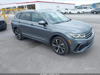 VOLKSWAGEN VOLKSWAGEN TIGUAN 2.0T SEL R-LINE
