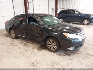 TOYOTA TOYOTA AVALON