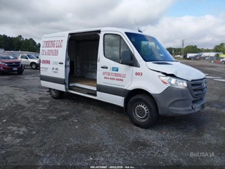 MERCEDES-BENZ MERCEDES-BENZ SPRINTER 1500 STANDARD ROOF I4