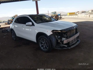 MERCEDES-BENZ MERCEDES-BENZ GLA 250 4MATIC