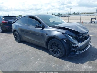 TESLA TESLA MODEL Y LONG RANGE DUAL MOTOR REAR-WHEEL DRIVE