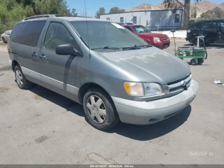 TOYOTA TOYOTA SIENNA LE