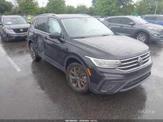 VOLKSWAGEN VOLKSWAGEN TIGUAN 2.0T SE