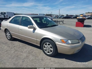 TOYOTA TOYOTA CAMRY XLE V6