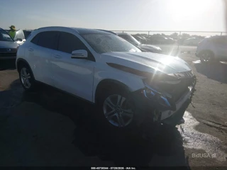 MERCEDES-BENZ MERCEDES-BENZ GLA 250