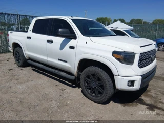 TOYOTA TOYOTA TUNDRA SR5 5.7L V8