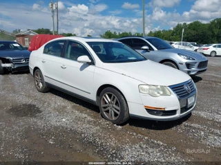 VOLKSWAGEN VOLKSWAGEN PASSAT LUX
