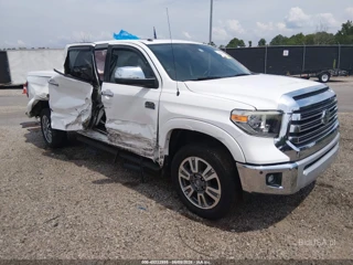 TOYOTA TOYOTA TUNDRA 1794 5.7L V8