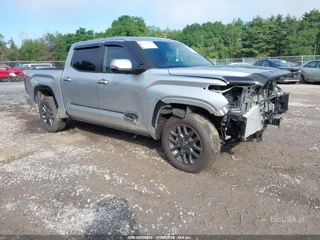 TOYOTA TOYOTA TUNDRA PLATINUM CREWMAX 5.5' BED