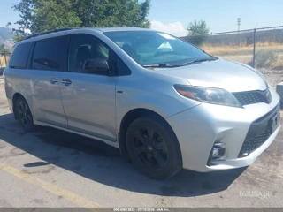 TOYOTA TOYOTA SIENNA SE PREMIUM