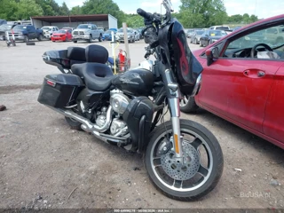HARLEY-DAVIDSON HARLEY-DAVIDSON FLHX STREET GLIDE