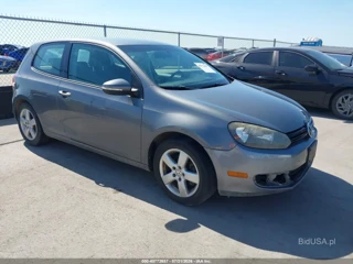 VOLKSWAGEN VOLKSWAGEN GOLF 2-DOOR