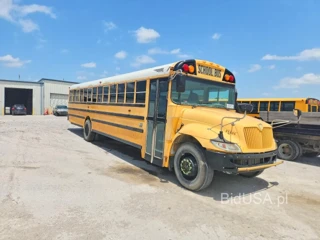 IC CORPORATION SCHOOL BUS