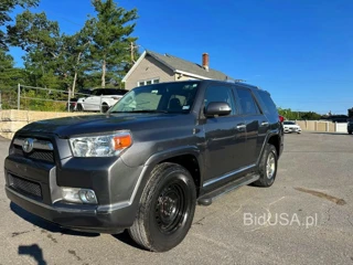 TOYOTA 4RUNNER SR5