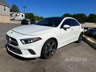 MERCEDES-BENZ A 220