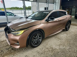 INFINITI QX30 BASE