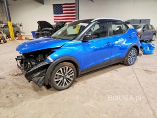 NISSAN KICKS SV