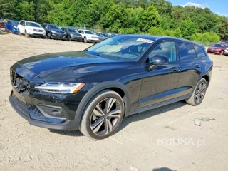 VOLVO V60 CROSS COUNTRY PLUS