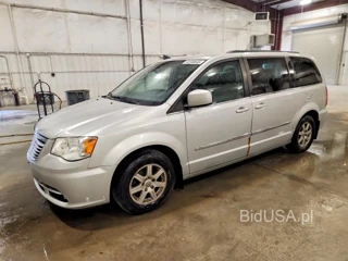 CHRYSLER TOWN & COUNTRY TOURING