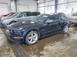 FORD MUSTANG GT