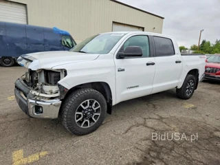 TOYOTA TUNDRA SR5