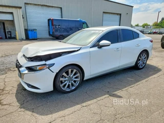 MAZDA 3 PREFERRED