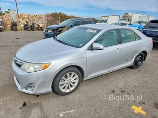 TOYOTA CAMRY HYBRID LE