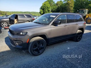 JEEP GRAND CHEROKEE LAREDO