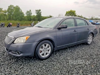 TOYOTA AVALON XL