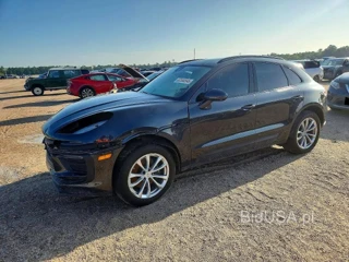PORSCHE MACAN BASE/T