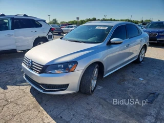 VOLKSWAGEN PASSAT SE