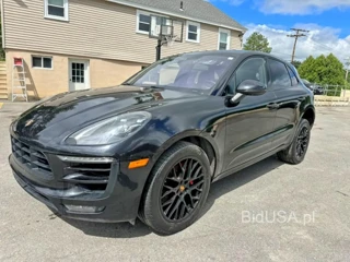 PORSCHE MACAN GTS