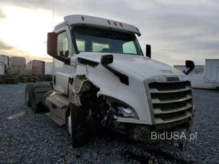 FREIGHTLINER CASCADIA 126